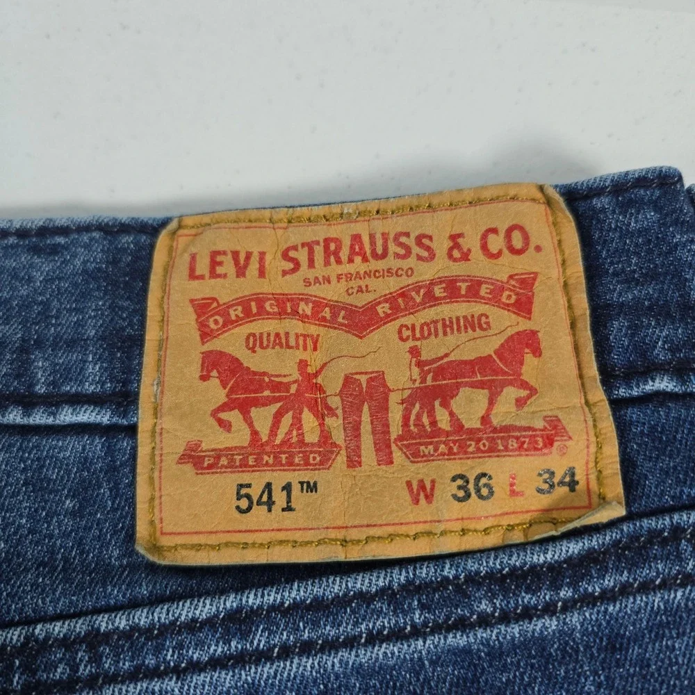 Levis 541 Athletic Taper Mens Dark Wash Blue Denim Jeans 36x34 13988